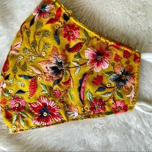 Hand embroidered linen face mask - GoldMachine washable and reusable